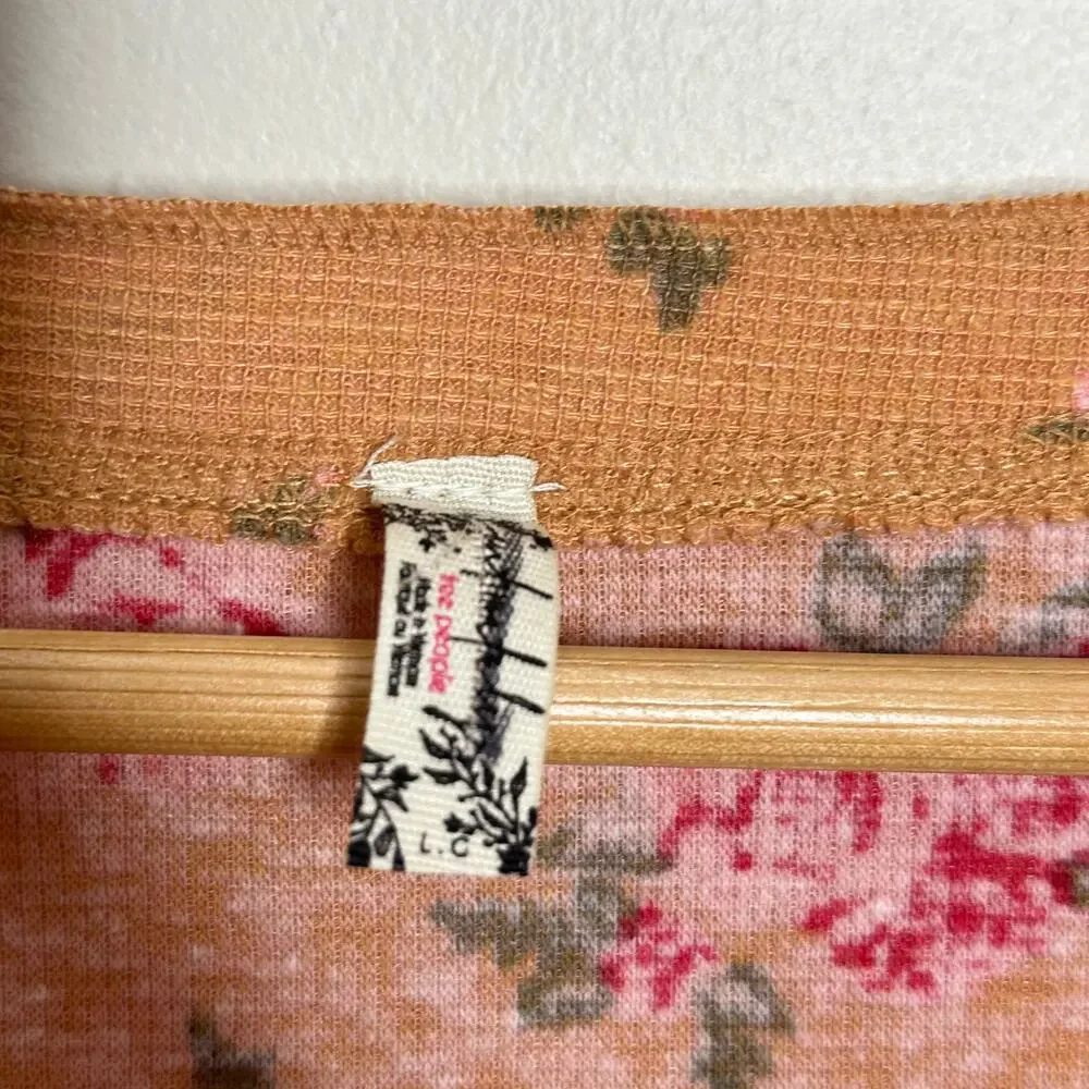 FREE PEOPLE Dylan Thermal Printed Floral Bodysuit Orange Pink Floral Sz L {3F9} - Picture 4 of 5